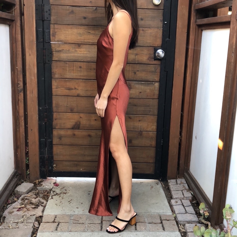 Maxi satin dress w/ side slit